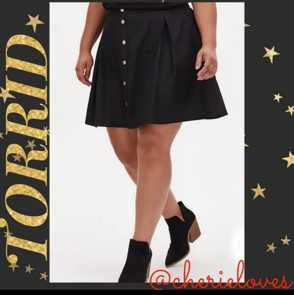 TORRID Button Front Mini Twill Skirt! NWT! - Picture 2 of 8